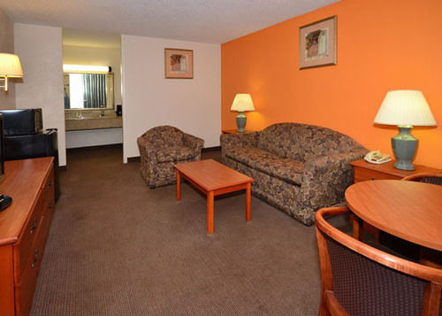 Hotel Quality Inn & Suites  | Franklin | Tennessee | United States 17