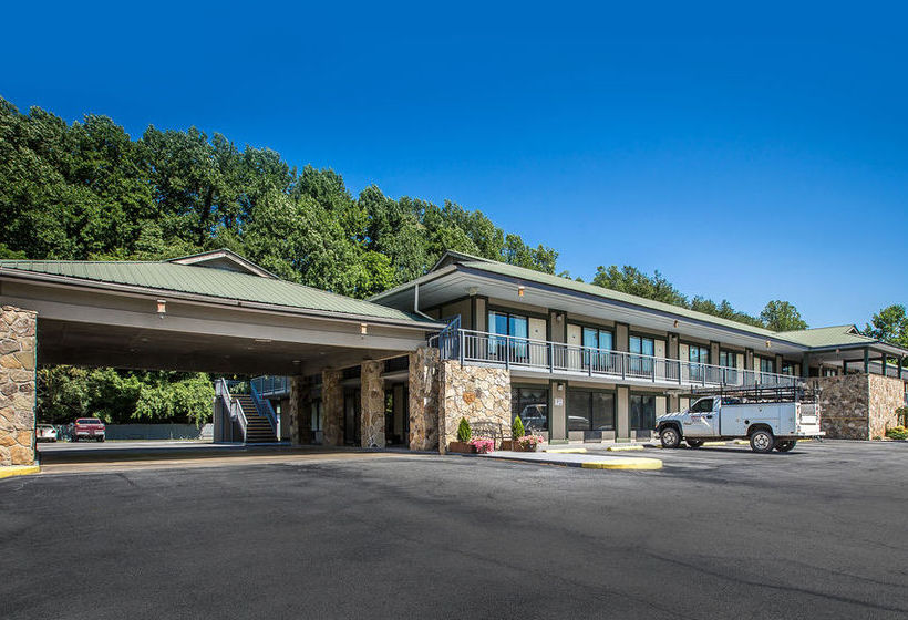 Hotel Quality Inn & Suites Mt. Chalet 