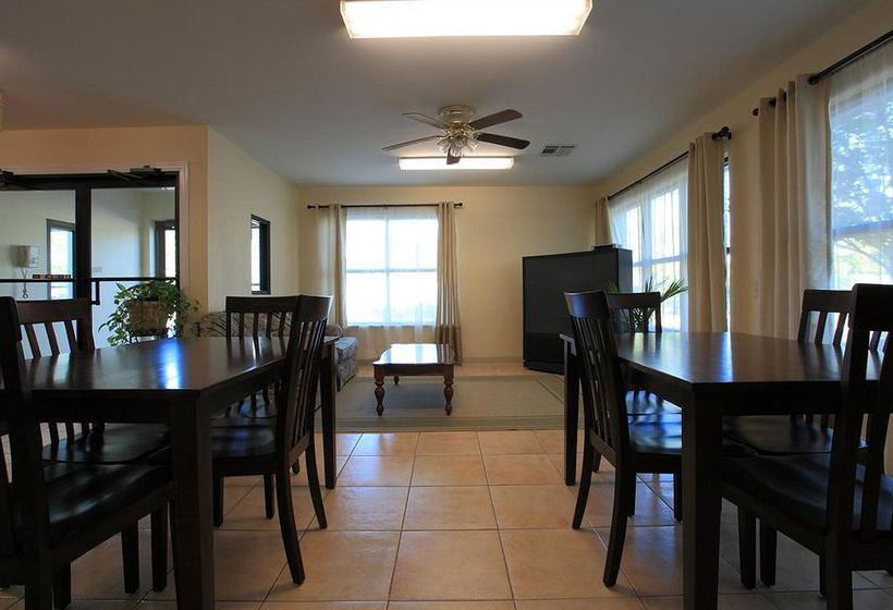 Hotel Americas Best Value Inn & Suites-Glen Allen Richmond  | Glen Allen | Virginia | United States 4