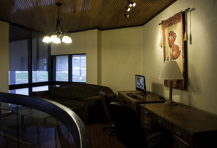 Hotel Clarion Inn & Suites Terre Haute  | Terre Haute | Indiana | United States 12