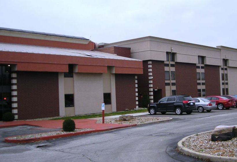 Hotel Clarion Inn & Suites Terre Haute  | Terre Haute | Indiana | United States 3