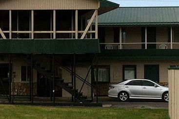 Silver Spur Motel  | Lander | Wyoming | United States 10