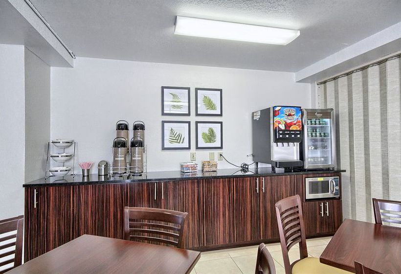 Hotel Sleep Inn  | Midland | Michigan | United States 1