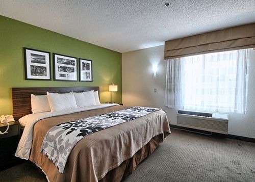 Hotel Sleep Inn  | Midland | Michigan | United States 17