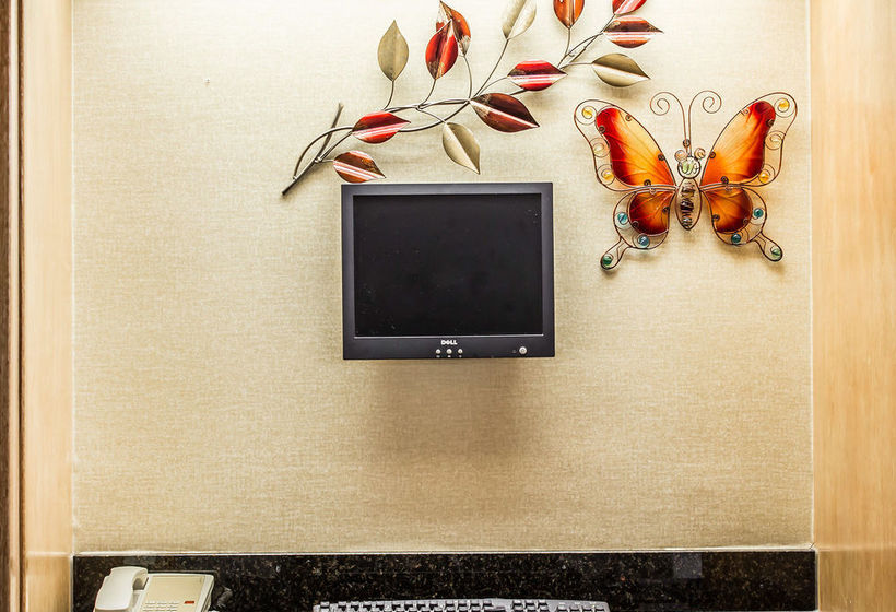 Hotel Econo Lodge Inn & Suites Raleigh  | Raleigh | North Carolina | United States 8