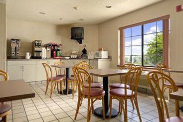 Hotel Days Inn Blue Springs  | Blue Springs | Missouri | United States 10