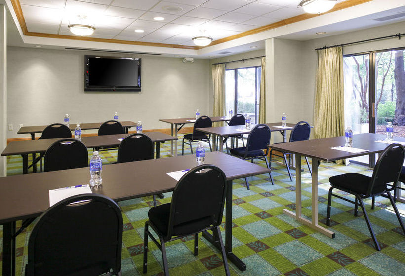 Hotel Holiday Inn Express & Suites Atlanta Buckhead  | Atlanta | Georgia | United States 4