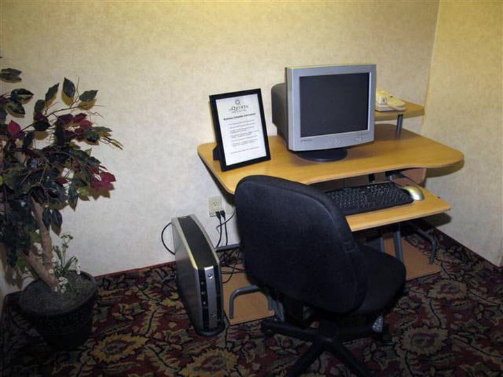 Hotel La Quinta Inn & Suites Brooklyn Park  | Brooklyn Park | Minnesota | United States 9