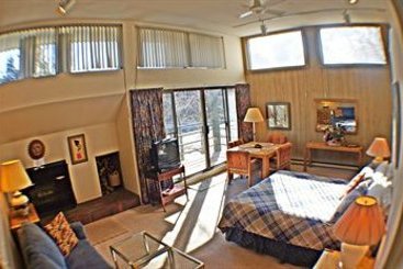 Bed and Breakfast Snow Queen Victorian Bed&Breakfast Lodge  | Aspen | Colorado | United States 10