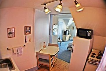 Bed and Breakfast Snow Queen Victorian Bed&Breakfast Lodge  | Aspen | Colorado | United States 3