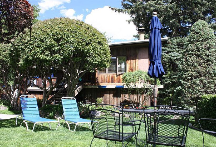 Hotel Saint Moritz Lodge & Condominiums 