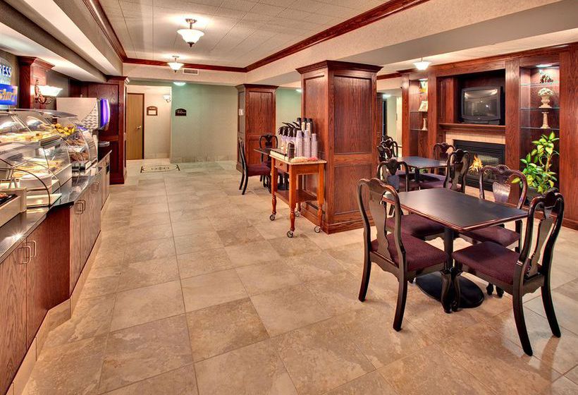 Hotel Holiday Inn Express Watertown  | Watertown | South Dakota | United States 12