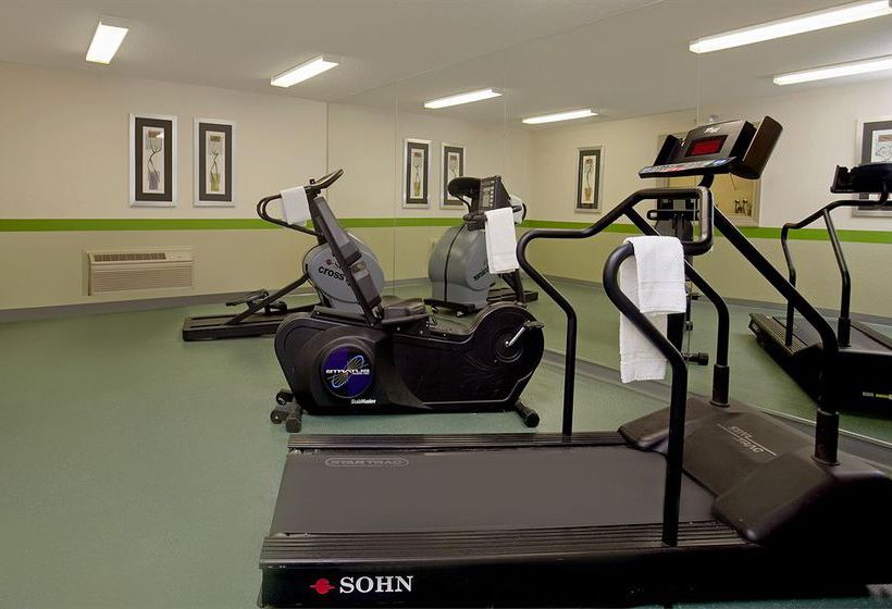 Hotel Extended Stay Deluxe Cleveland Westlake