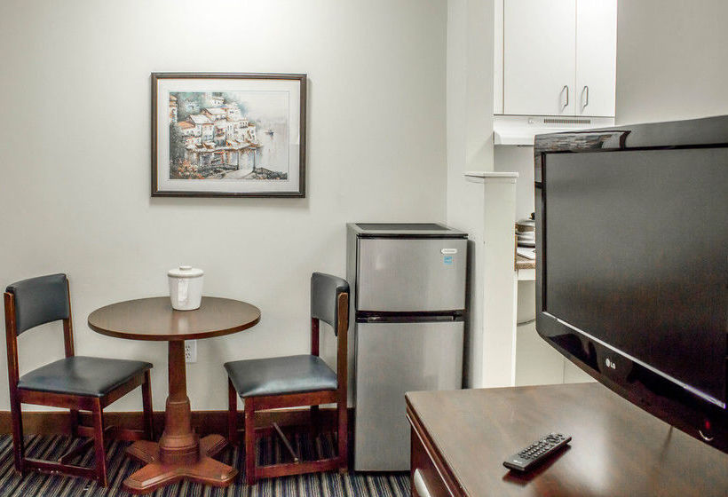 Hotel Suburban Extended Stay Greensboro  | Greensboro | North Carolina | United States 15