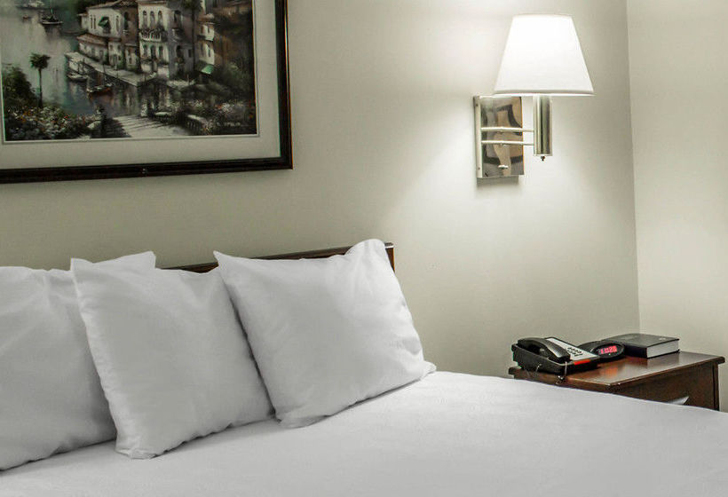 Hotel Suburban Extended Stay Greensboro  | Greensboro | North Carolina | United States 16