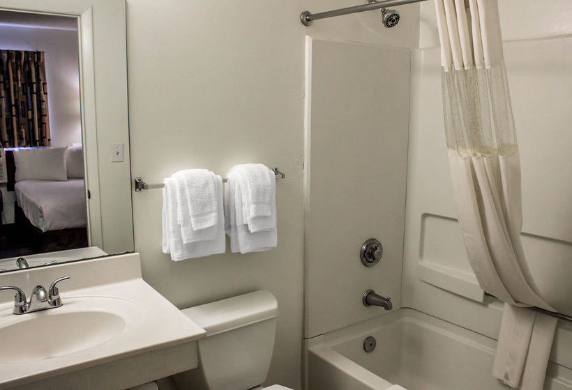 Hotel Suburban Extended Stay Greensboro  | Greensboro | North Carolina | United States 3