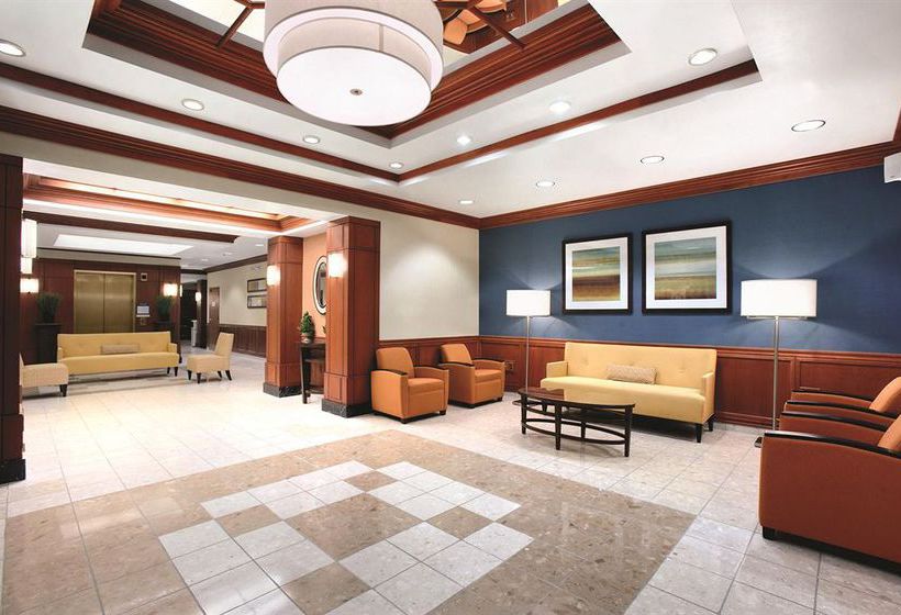 Hotel Summerfield Suites 