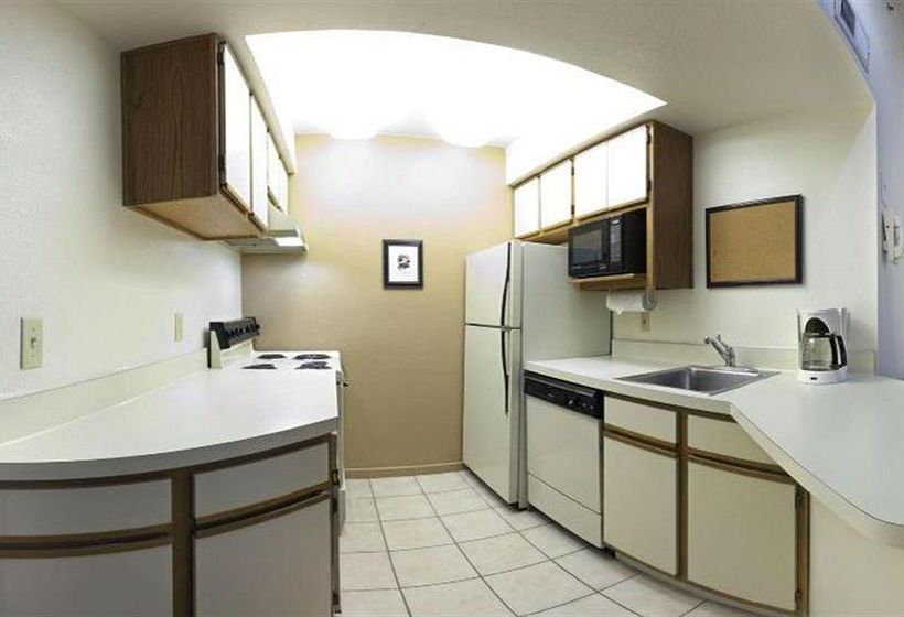 Hotel Staybridge Suites Somerset  | Somerset | New Jersey | United States 14