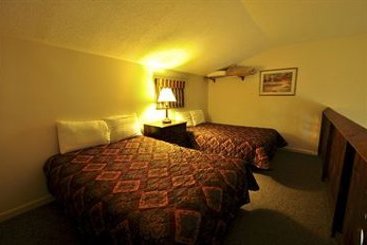 Hotel Sun & Ski Motor Inn  | Stowe | Vermont | United States 3