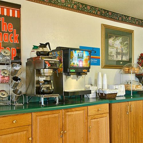 Hotel Super 8 Lodge  | Shreveport | Louisiana | United States 12