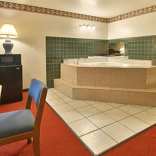 Hotel Super 8 Lodge  | Shreveport | Louisiana | United States 15