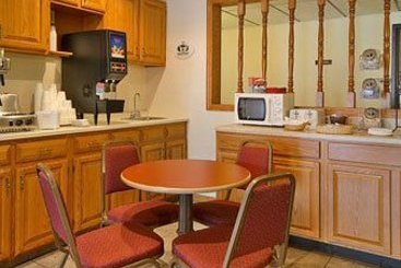 Super 8 Motel  | Burnham | Pennsylvania | United States 2