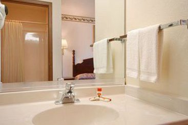 Motel Super 8 Yorkville  | Yorkville | Illinois | United States 4