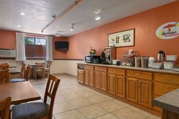 Hotel Super 8 Phoenix Mesa Gilbert Road  | Mesa | Arizona | United States 2