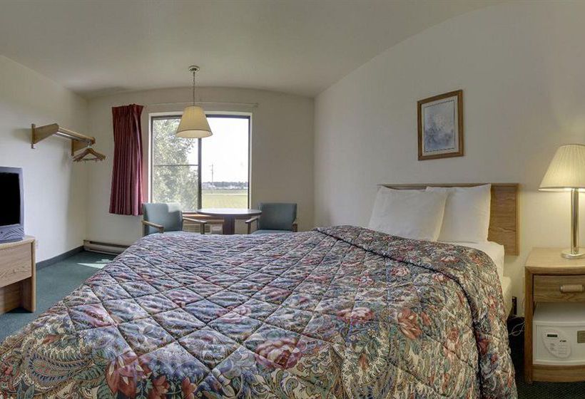 Motel Super 8 Shawano  | Shawano | Wisconsin | United States 1