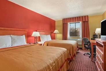 Motel Rodeway Inn & Suites Jacksonville  | Jacksonville | North Carolina | United States 7