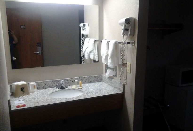 Motel Super 8 Plymouth  | Plymouth | Indiana | United States 1