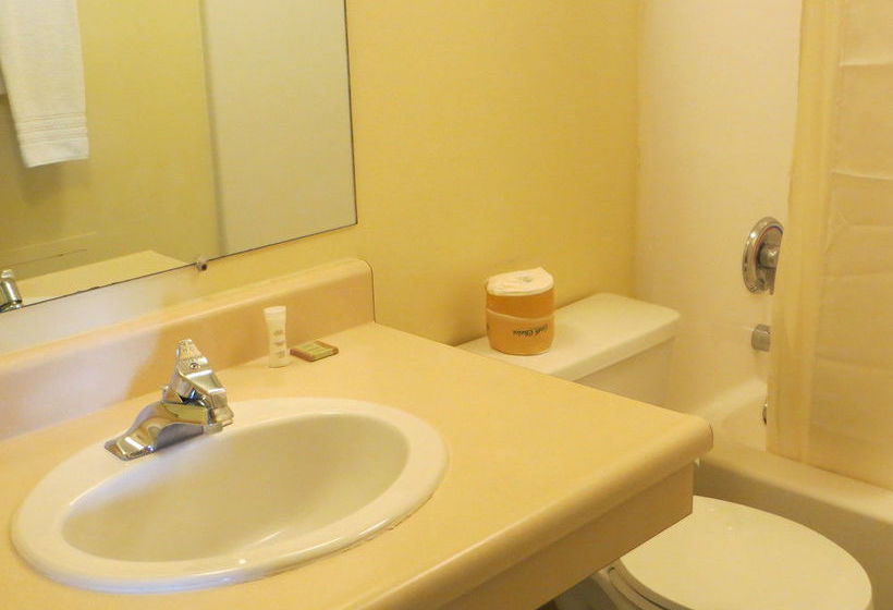 Super 8 Motel  | Hastings | Nebraska | United States 2