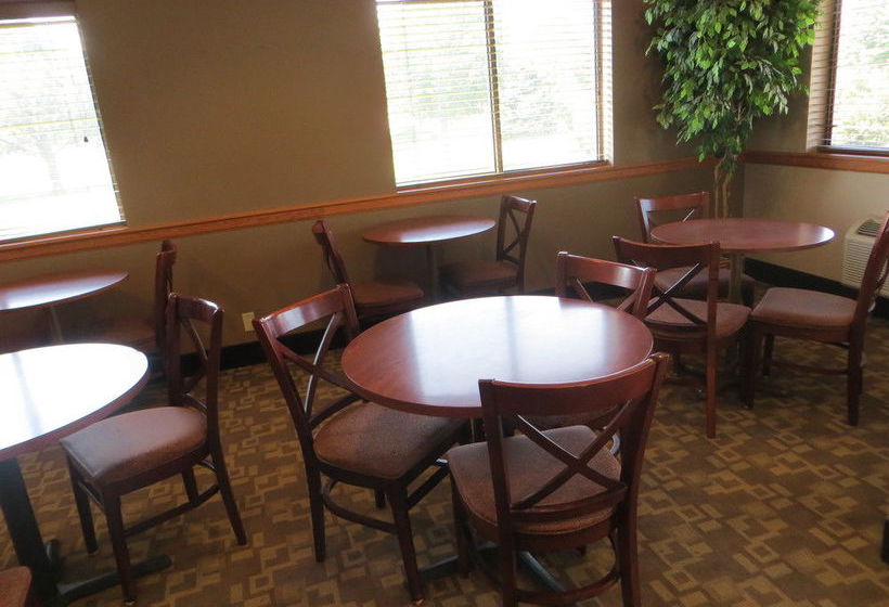 Super 8 Motel  | Hastings | Nebraska | United States 4