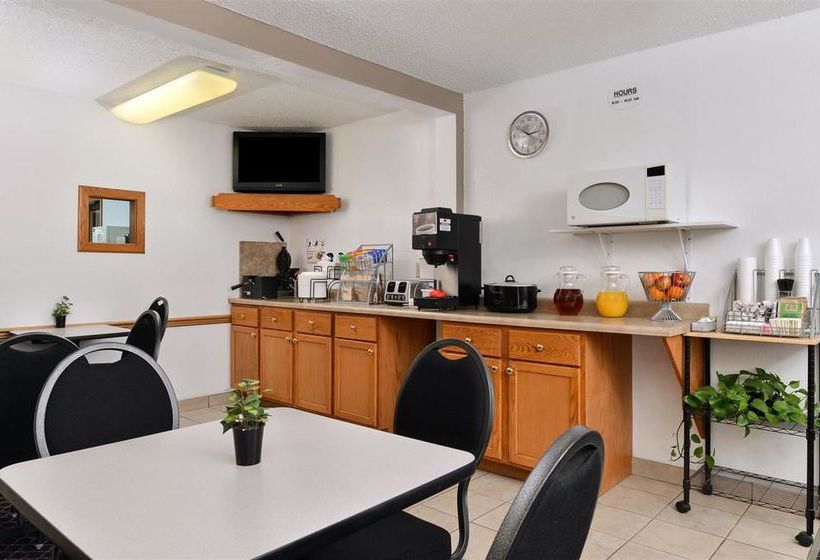 Super 8 Motel Maryville  | Maryville | Missouri | United States 9