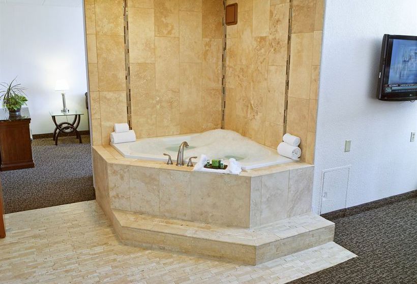 Motel LivINN Hotel St Paul East Maplewood   | Maplewood | Minnesota | United States 4