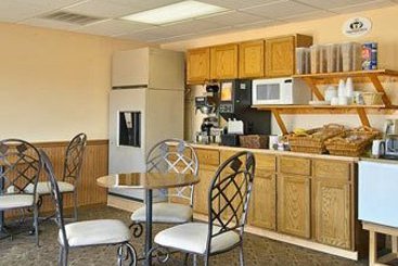 Motel Super 8 Macomb  | Macomb | Illinois | United States 1