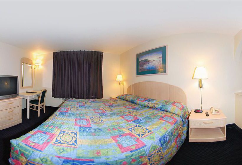 Hotel Super 8 Tulsa Downtown East  | Tulsa | Oklahoma | United States 2