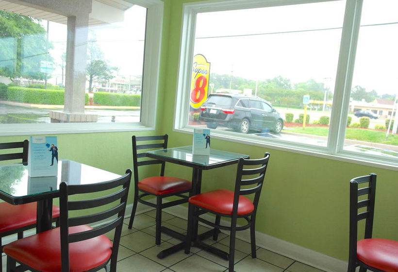 Hotel Super 8 Chesapeake  | Chesapeake | Virginia | United States 4