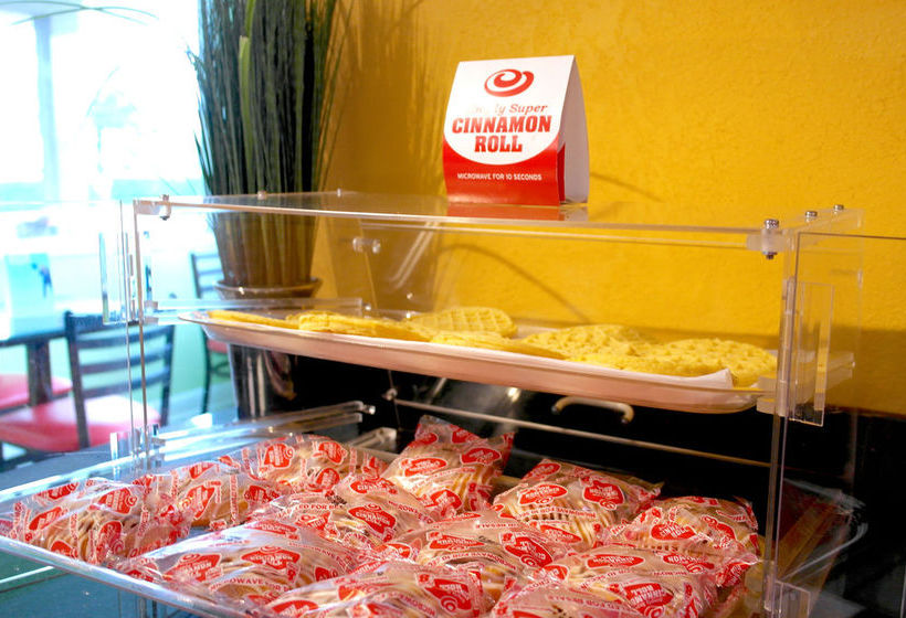 Hotel Super 8 Chesapeake  | Chesapeake | Virginia | United States 5