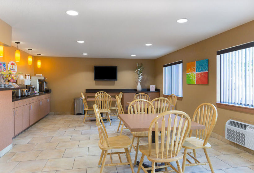 Motel Super 8 Radcliff Ft. Knox Area  | Radcliff | Kentucky | United States 13