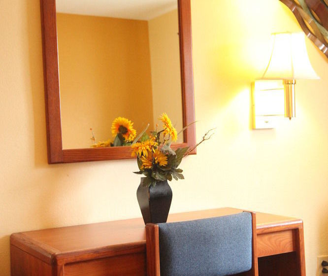 Motel Super 8 Portsmouth  | Portsmouth | Ohio | United States 17