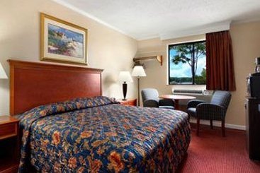 Motel Super 8 Suffolk Tidewater  | Suffolk | Virginia | United States 2