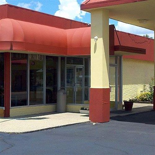 Motel Econo Lodge Benton  | Benton | Illinois | United States 10
