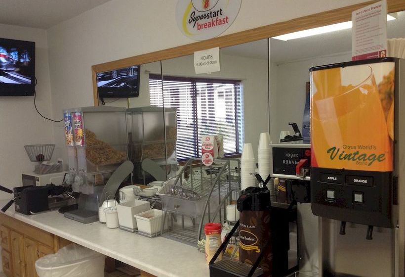 Motel Super 8 Winner Sd  | Winner | South Dakota | United States 15