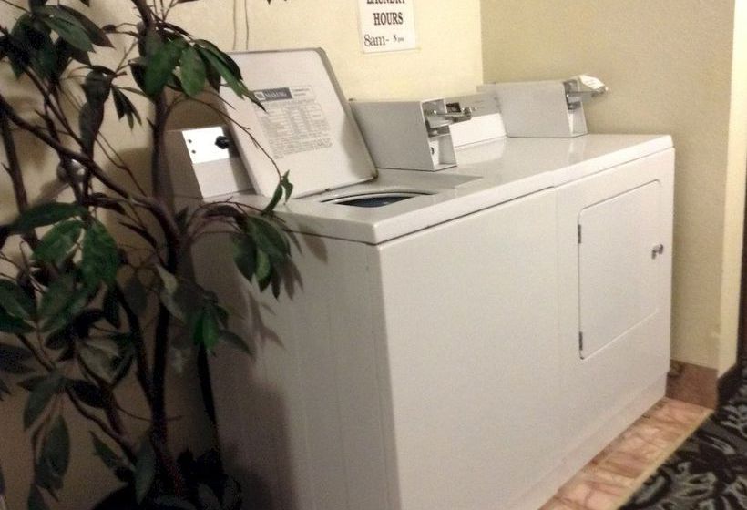 Motel Super 8 Winner Sd  | Winner | South Dakota | United States 18