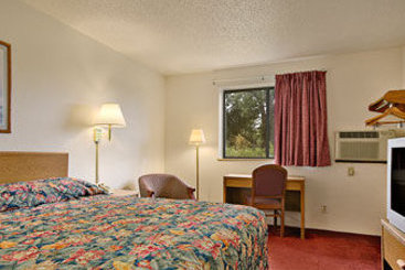 Super 8 Motel  | Lansing | Michigan | United States 3