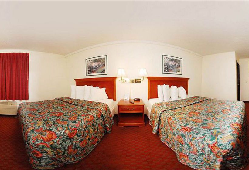 Hotel Super 8 Troy, IL St. Louis Area  | Troy | Illinois | United States 5