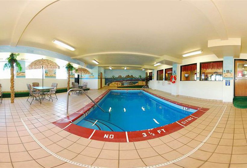 Hotel Super 8 Troy, IL St. Louis Area  | Troy | Illinois | United States 9