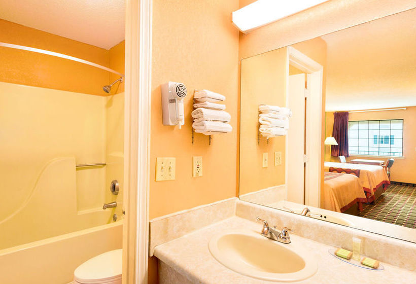 Motel Super 8 Darien 