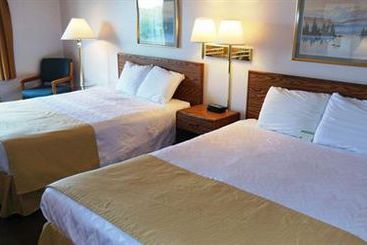 Super 8 Motel  | Marquette | Michigan | United States 3